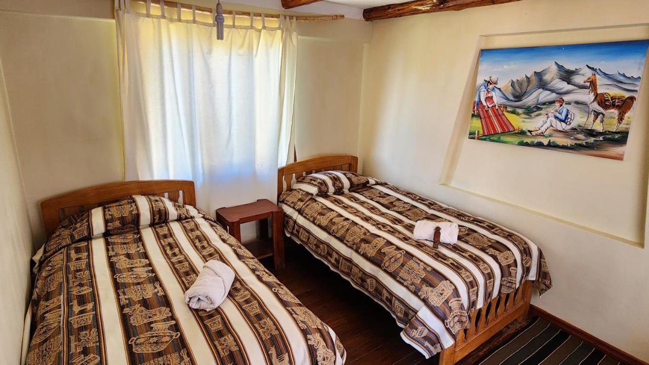 Hostal Puerta Del Sol Isla del Sol Exterior photo